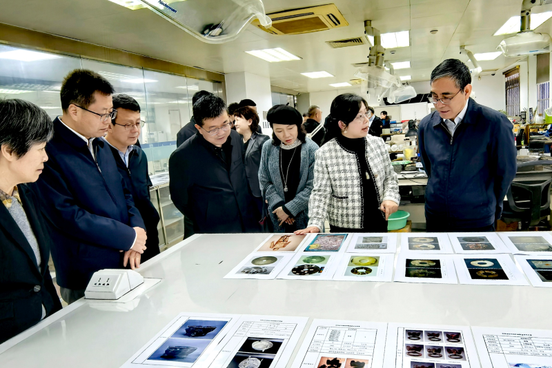 省檔案館召開學(xué)習(xí)會傳達(dá)學(xué)習(xí)貫徹黨的二十屆四中全會精神